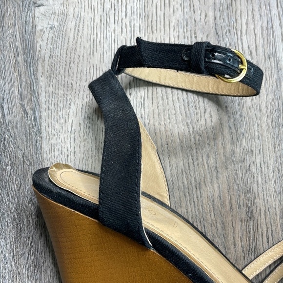 XOXO Platform Wedge Sandal, black Canvas with Canvas flower, size 8.5 - Picture 5 of 9